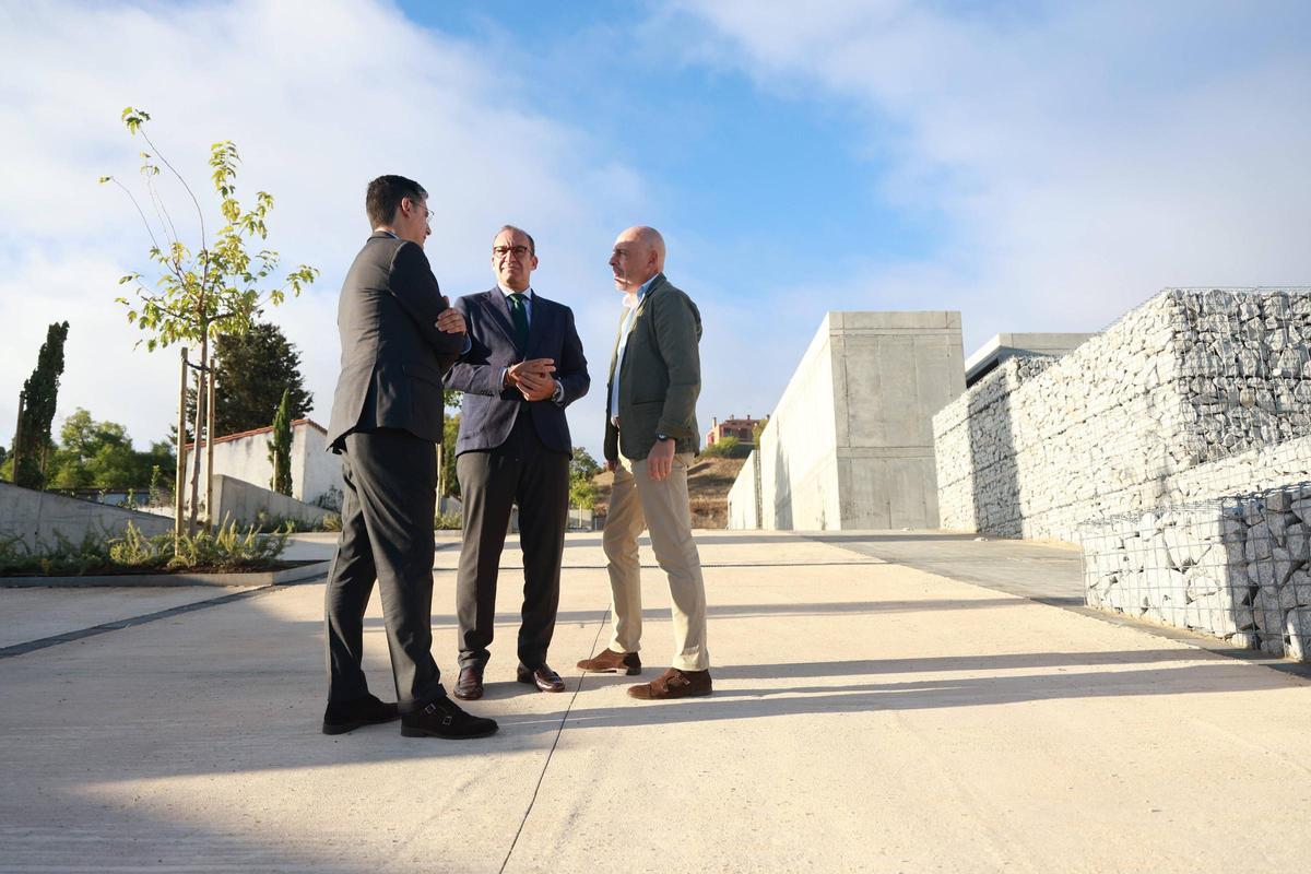 Galería | Así ha quedado el cementerio de Cáceres tras la reforma Galería | Así ha quedado el cementerio de Cáceres tras la reforma