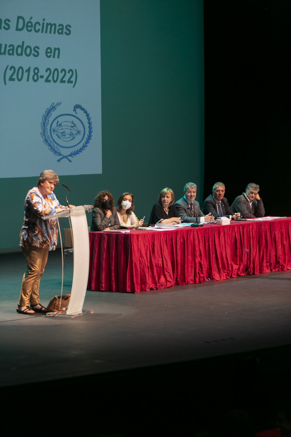 En imágenes: Así ha sido la graduación de Biología y Biotecnología en el Centro Niemeyer, en Avilés