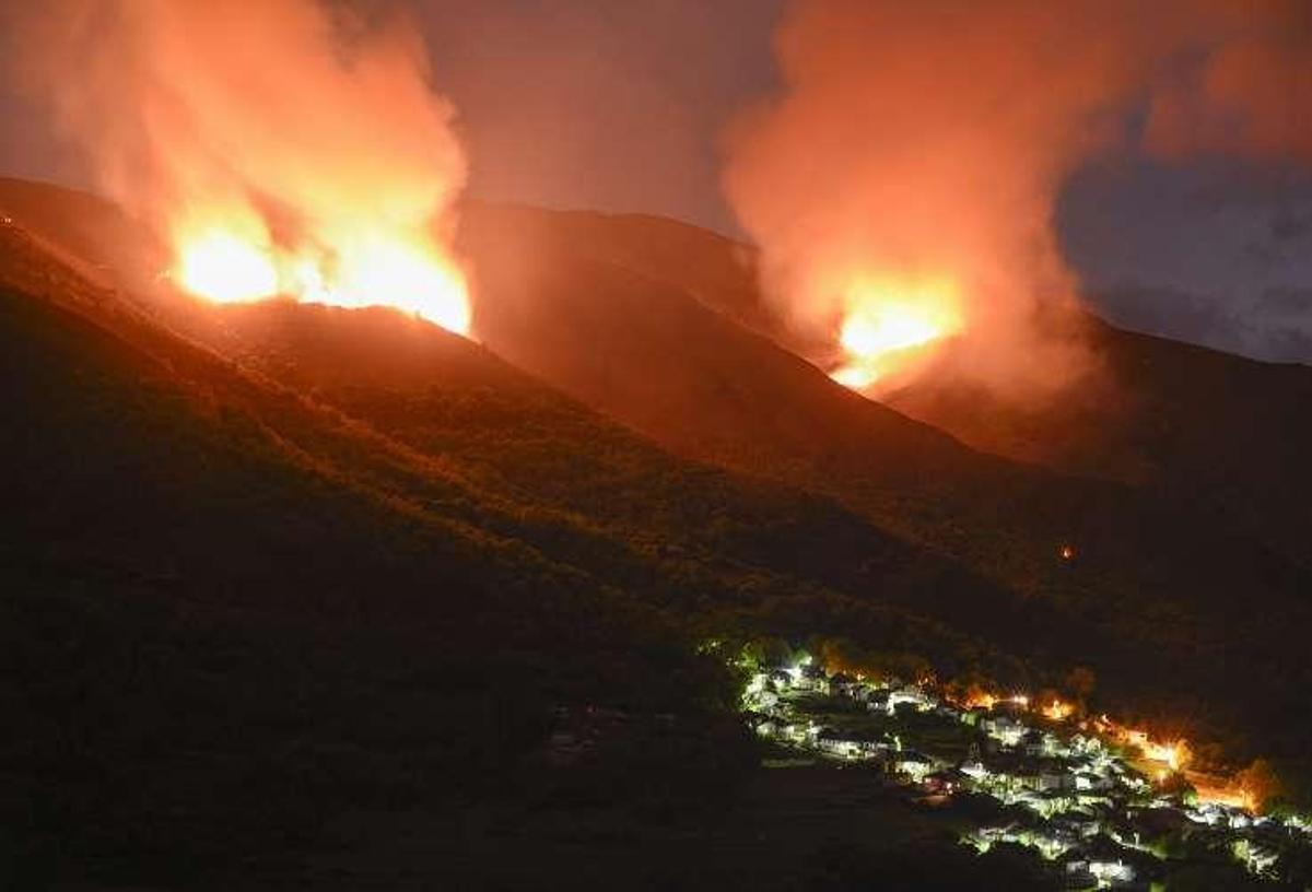 El primer gran fuego, a las puertas de una joya natural
