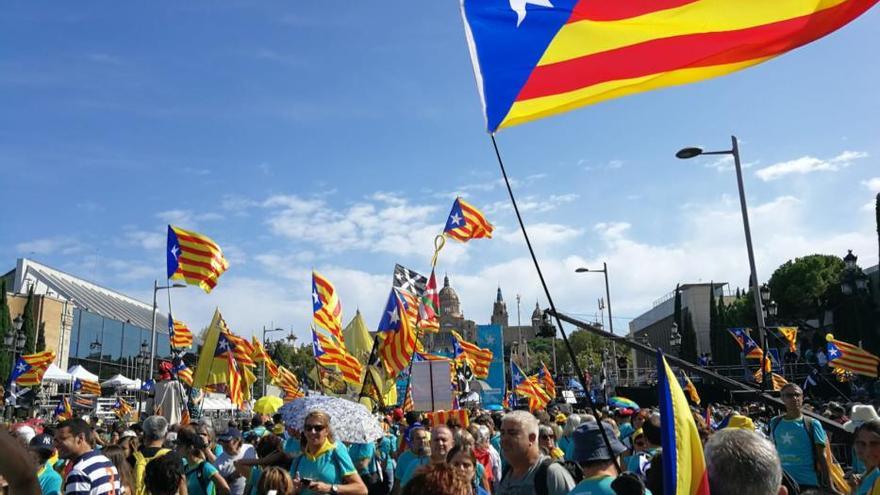 La gent de l&#039;Alt i el Baix Empordà es troba al cor de la manifestació de l&#039;11S