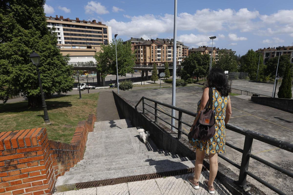El barrio de Villafría (Oviedo) aplaude las futuras rampas de acceso al parque: “Hacían falta y eran muy necesarias”, en imágenes El barrio de Villafría (Oviedo) aplaude las futuras rampas de acceso al parque: “Hacían falta y eran muy necesarias”, en imágenes