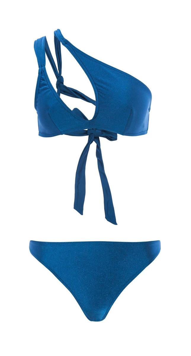 Bikini azul asimétrico, Alma Bloom