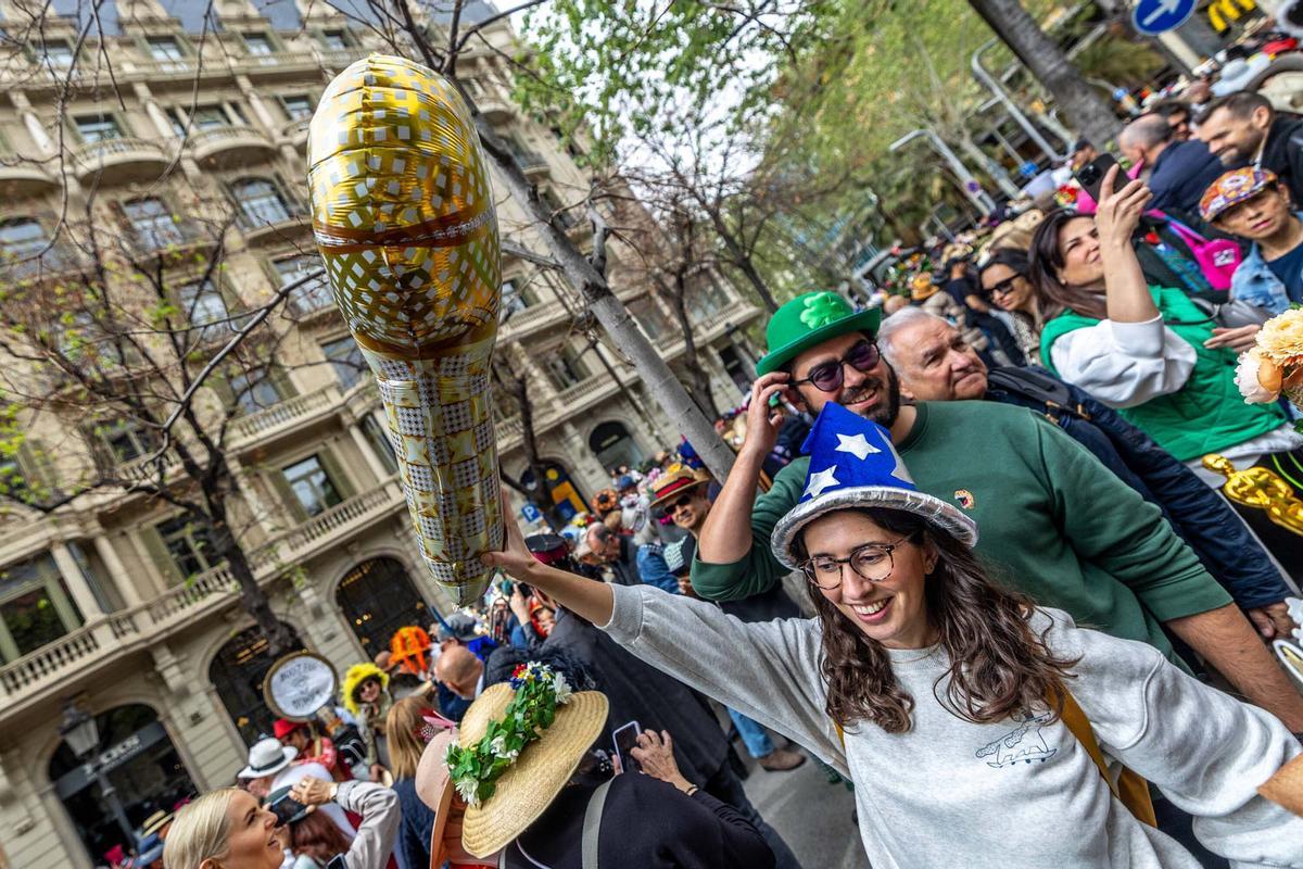 Nueva edición del Paseo con Sombrero por Barcelona