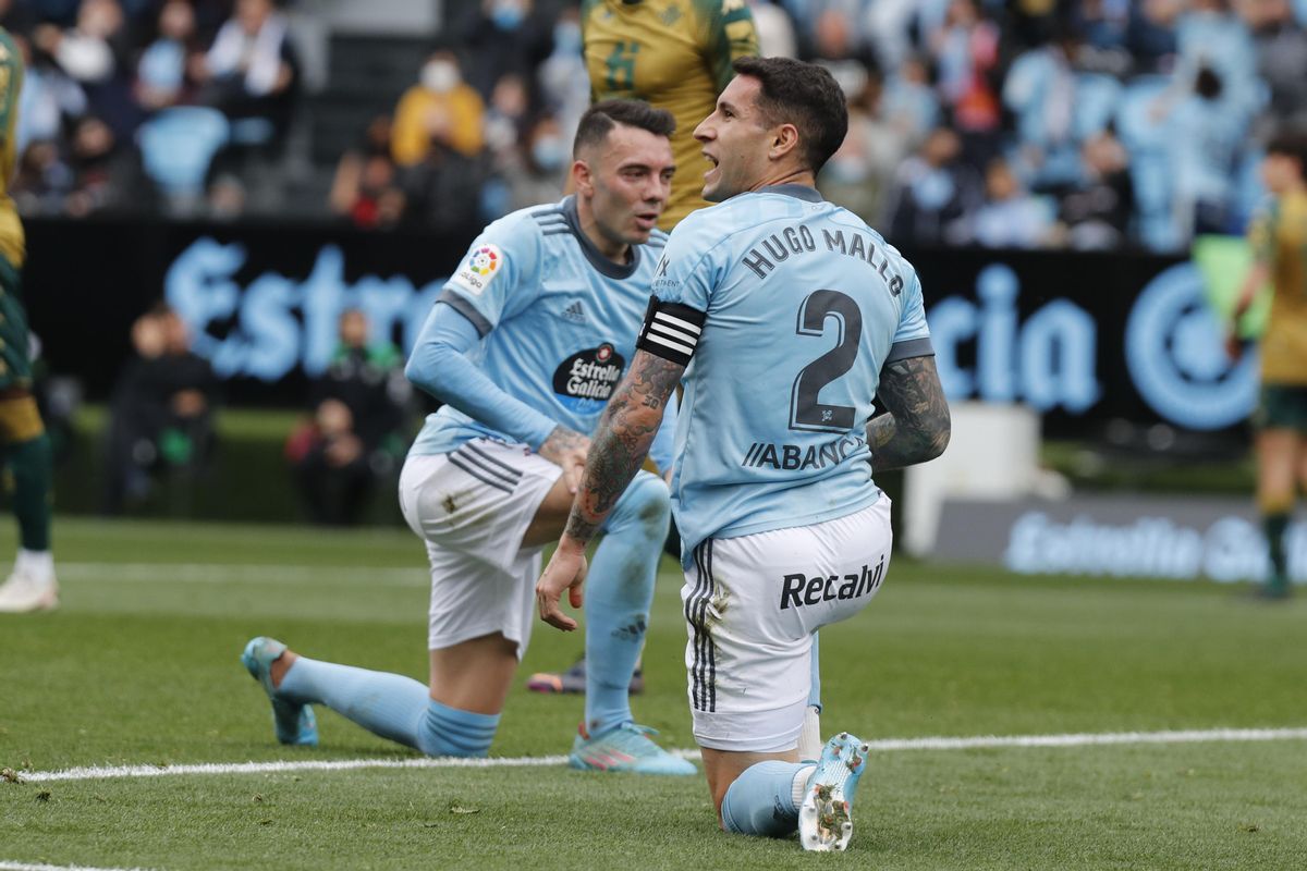 Aspas y Mallo, en el partido contra el Betis.