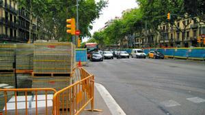 Obras en la Gran Via entre Urgell i Aribau