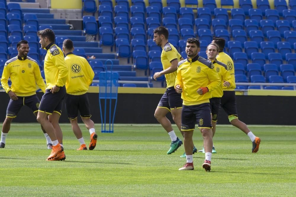 Entrenamiento de la UD previo al partido contra el Betis (18/04/2018)