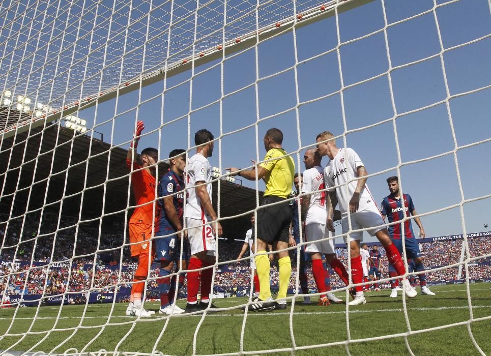 Levante 2-6 Sevilla, en imágenes