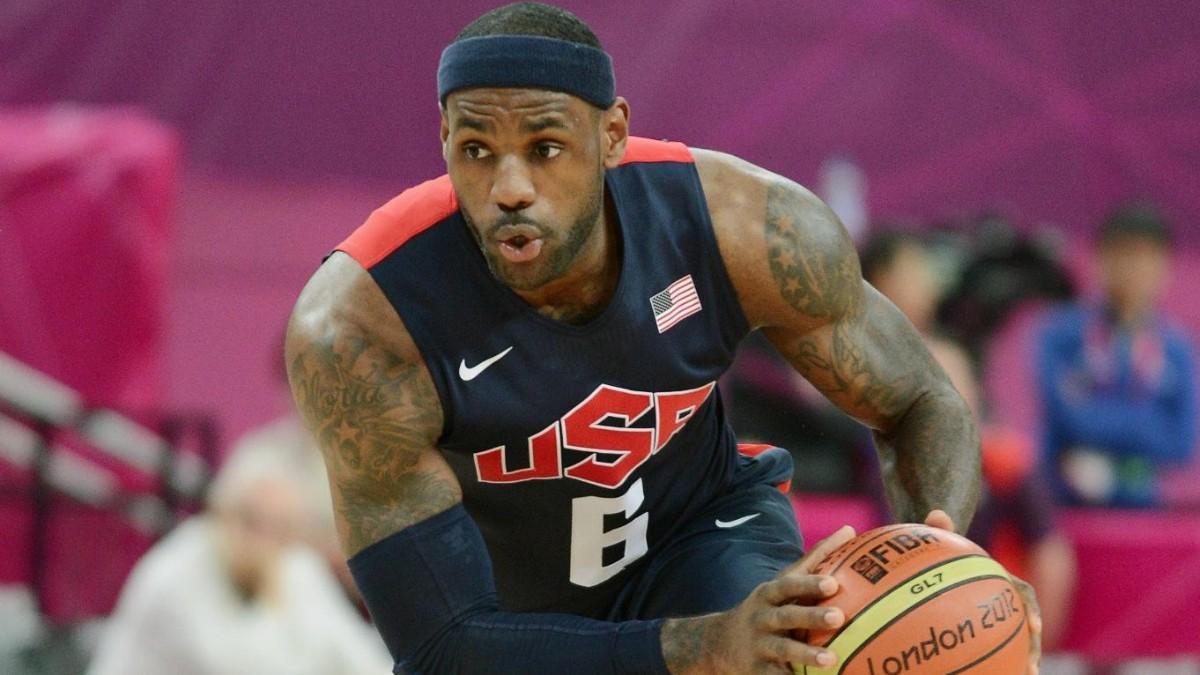 LeBron James con la camiseta de la selección de Estados Unidos