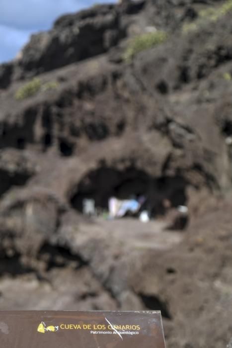 LAS PALMAS DE GRAN CANARIA 16-01-2019 LAS PALMAS DE GRAN CANARIA. Reportaje sobre el abandono de la cueva de Los Canarios. Reportaje sobre el abandono de la cueva de Los Canarios.  FOTOS: JUAN CASTRO