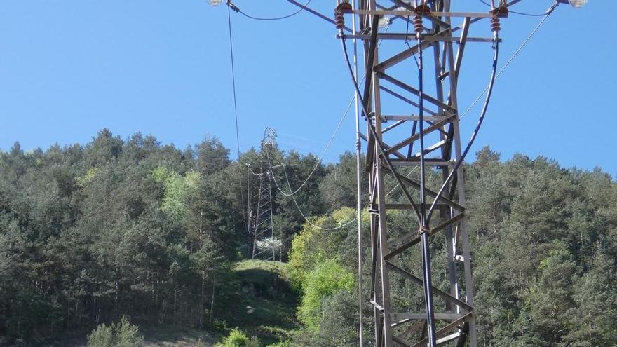 El Ripollès exigeix inversions en xarxa elèctrica, telefonia i fibra