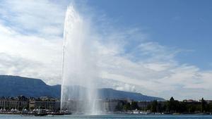 El famoso chorro de agua de la ciudad suiza de Ginebra.