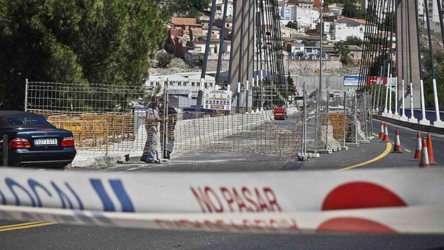 El puente vuelve a permanecer cortado desde la tarde de ayer lunes