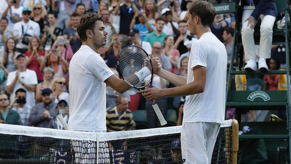 Stan Wawrinka ya jugó Wimbledon lesionado en su rodilla izquierda