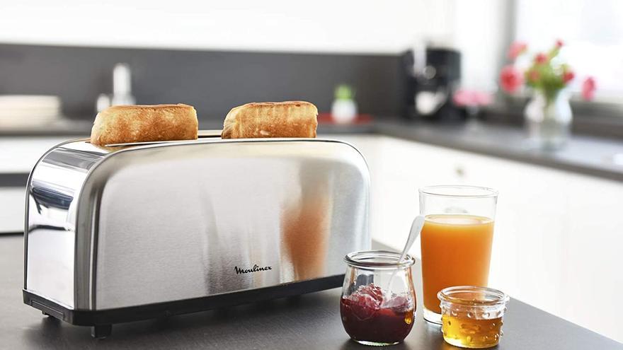 The amazing trick to cleaning the inside of your toaster: it will look like new