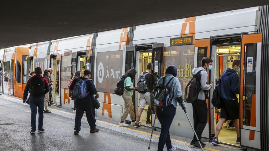 El Consell descarta implantar por ahora un abono único de transporte en Alicante