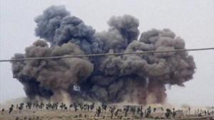 Ataque aéreo ruso en una localidad de la provincia de Idlib, en Siria.