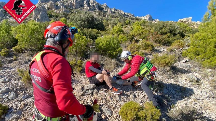 Un tropiezo obliga a realizar una operación de rescate en el Puig Campana