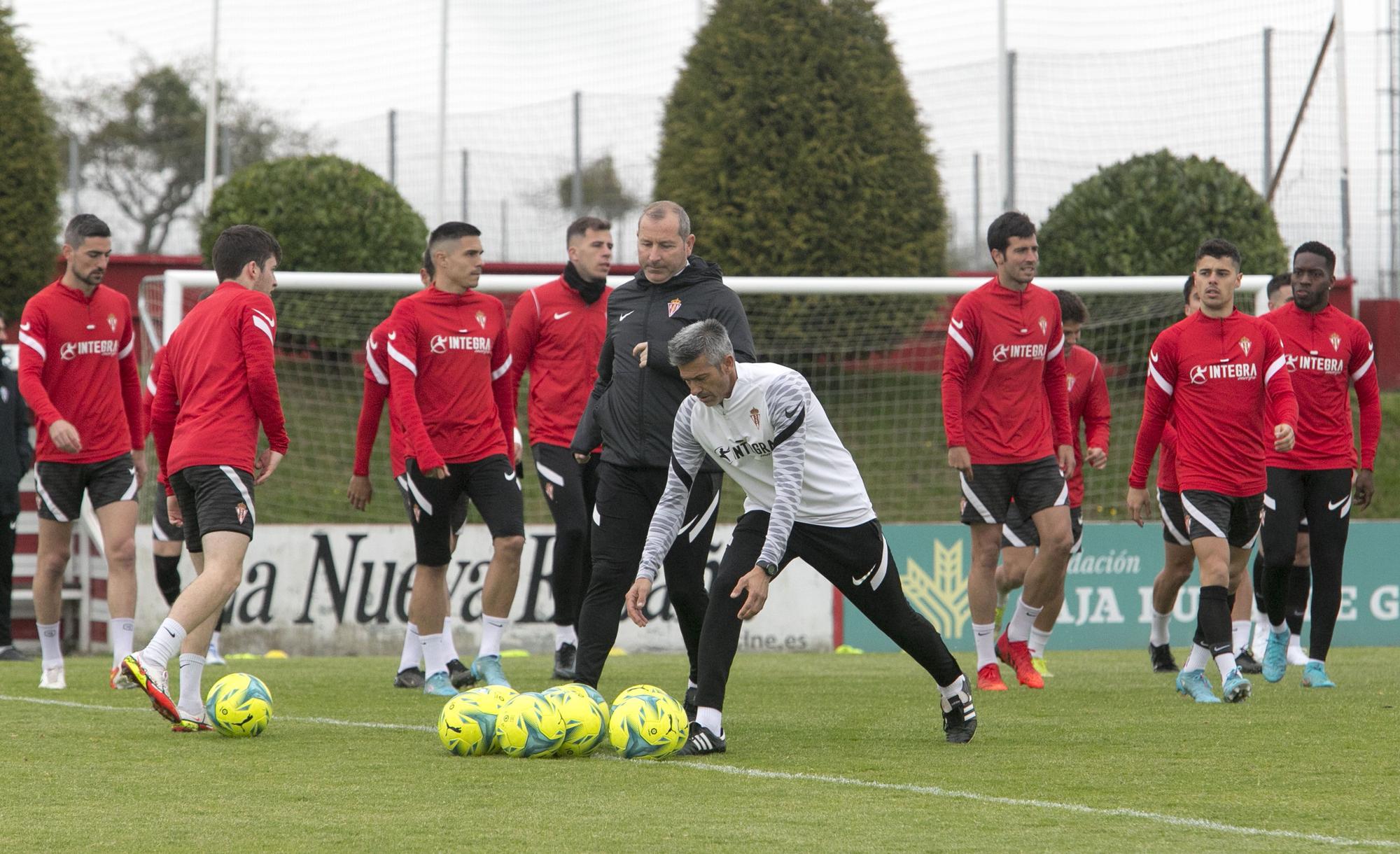 EN IMÁGENES: Último entrenamiento del Sporting en Mareo antes del derbi