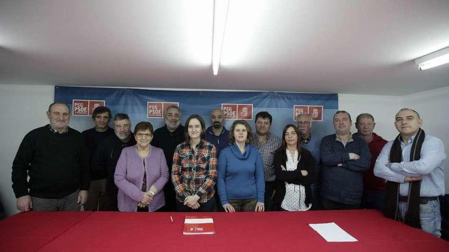 La nueva ejecutiva del PSOE estradense celebró ayer su primera reunión. // Bernabé/J.Carlos Asorey