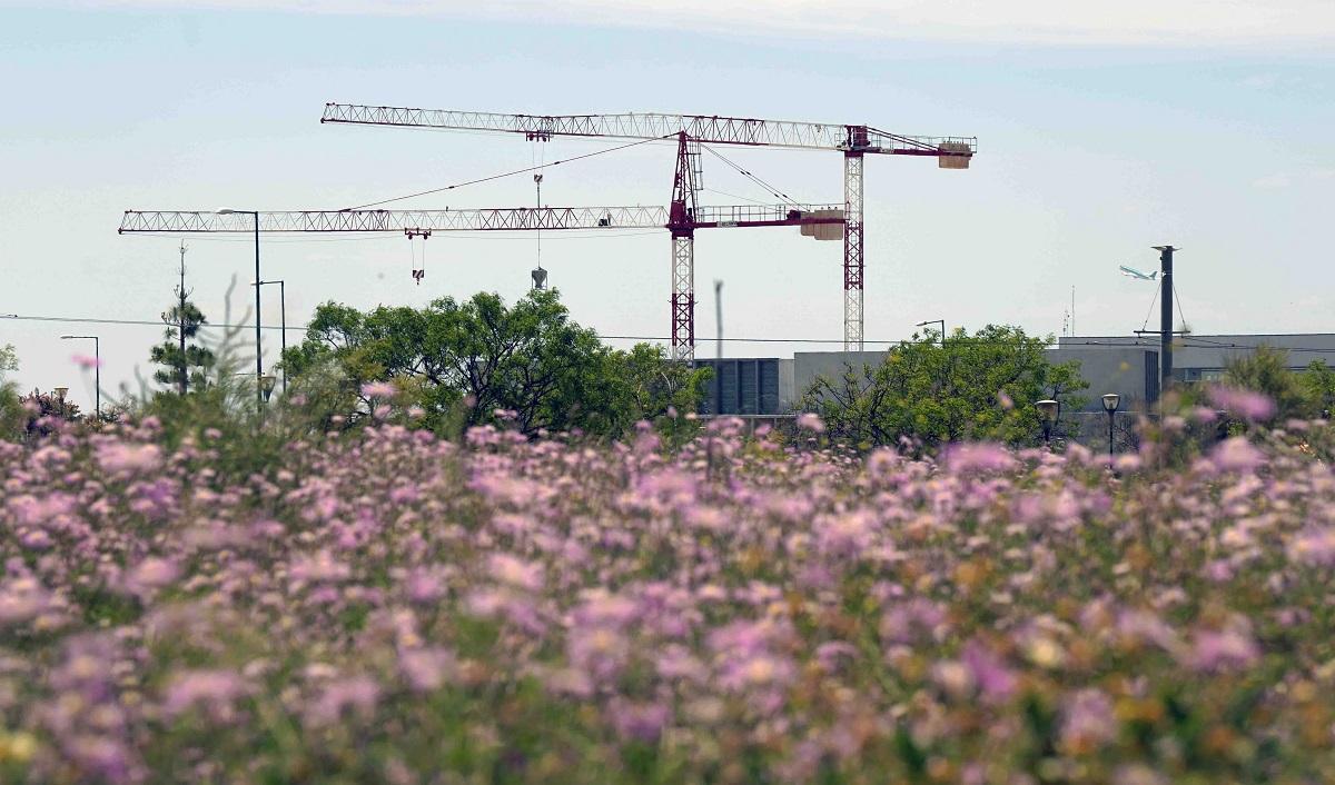 Obras de construcción de viviendas en Málaga capital.