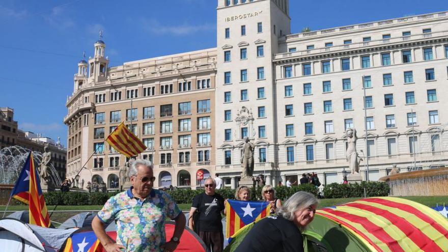 Tendes a la plaça Catalunya durant l’acció de protesta d’ANC | ACN