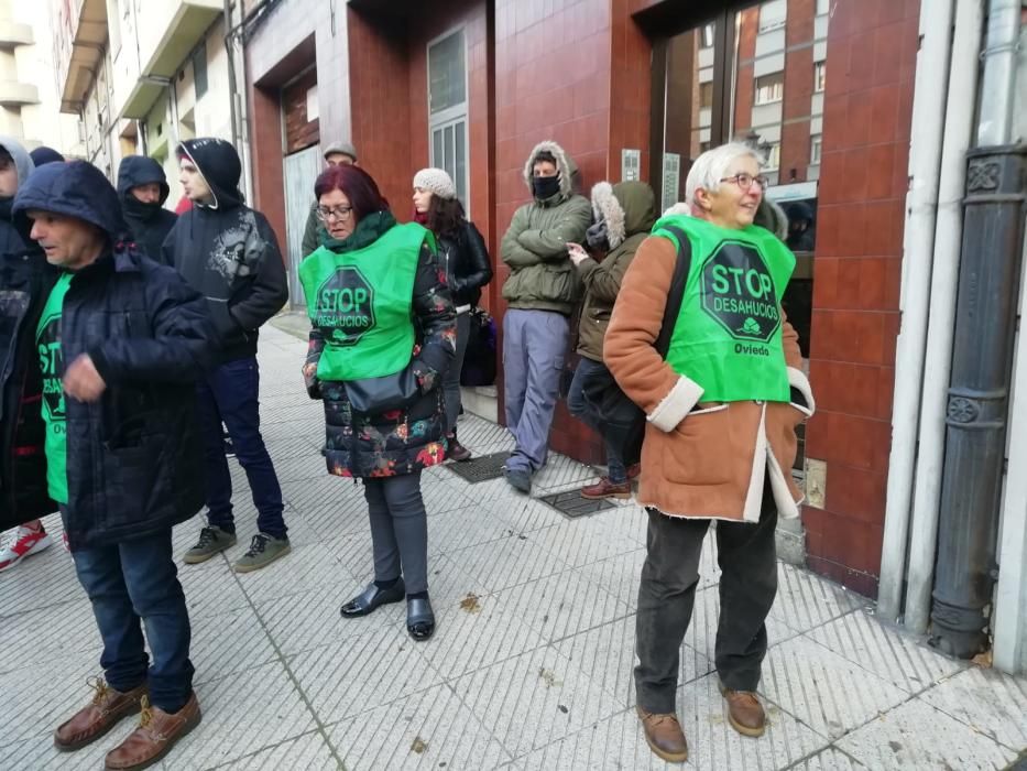 Desahucio de una pareja con un bebé en Oviedo