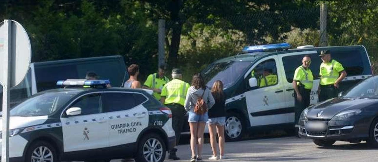 Control de drogas y alcohol este verano en Vilagarcía. // Noé Parga