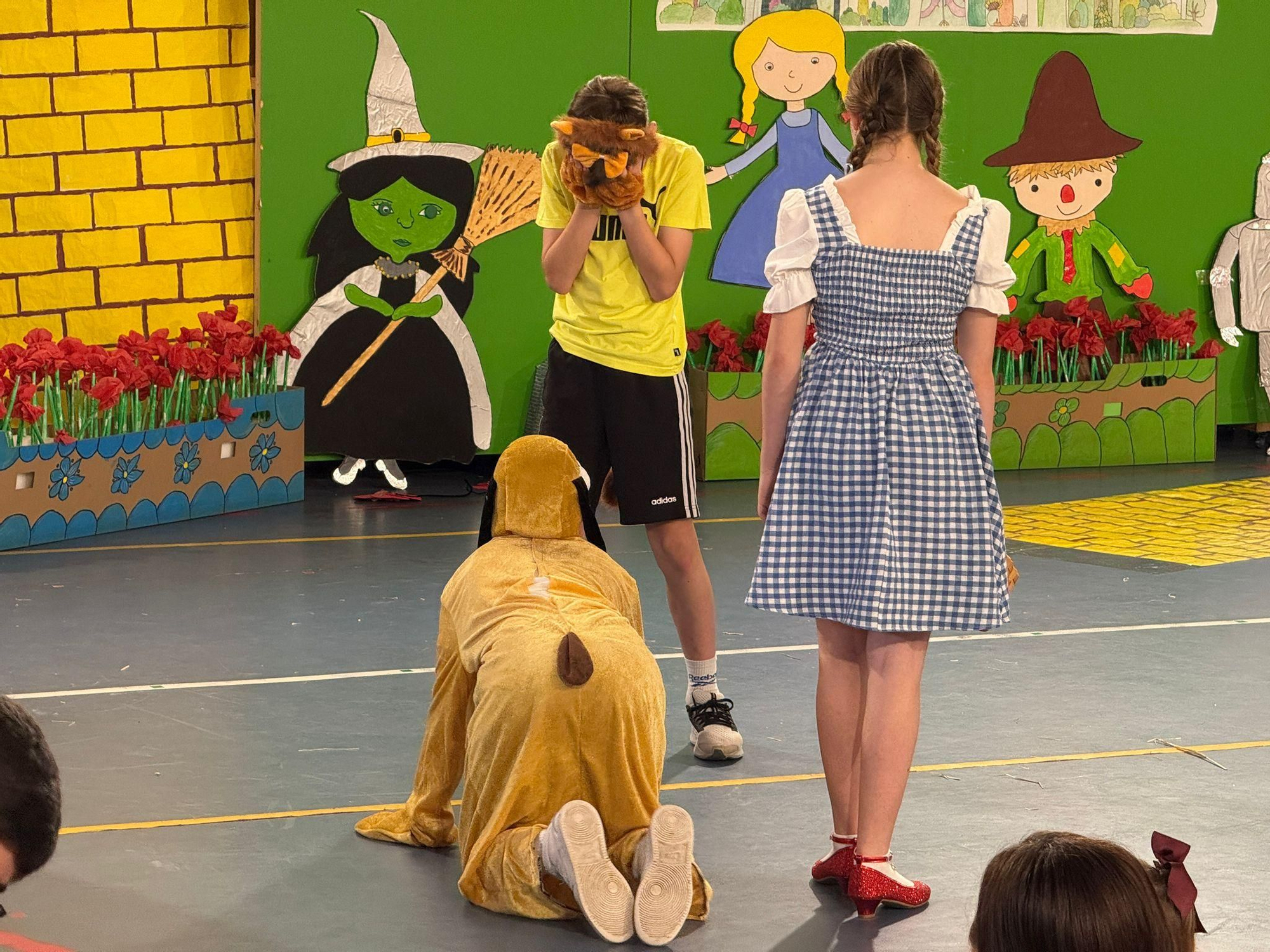 Así es "Fresnoz", la versión de los alumnos del Virgen del Fresno del mundo de Oz
