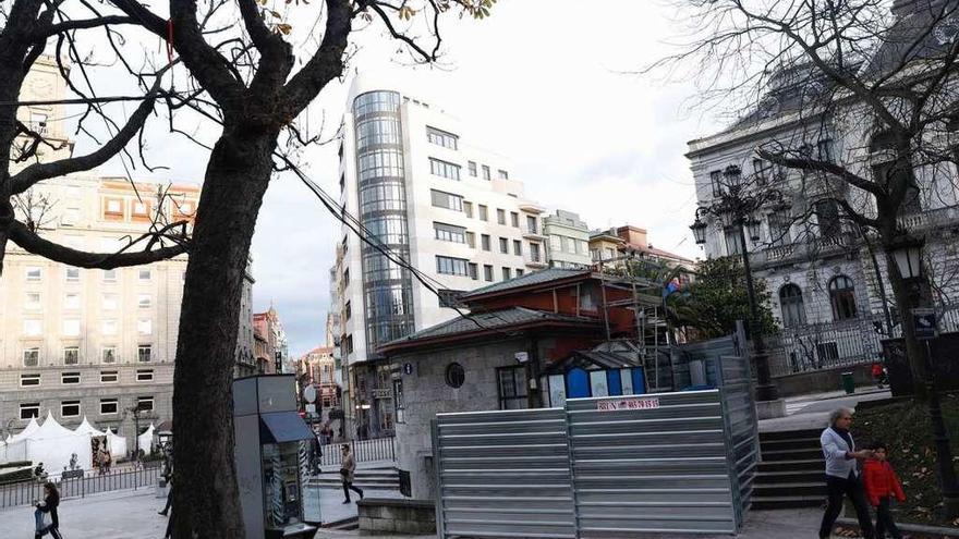 El Escorialín, en obras, ayer por la mañana.