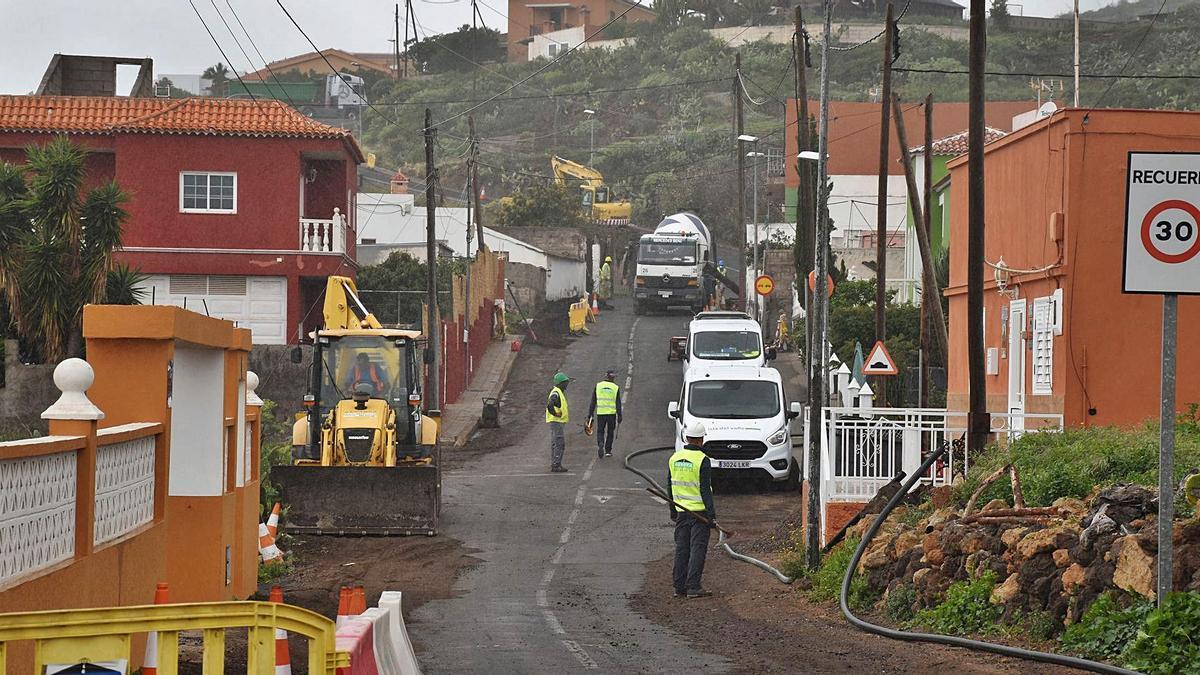 Los trabajos que se están realizando en la carretera de Machado, en El Rosario.