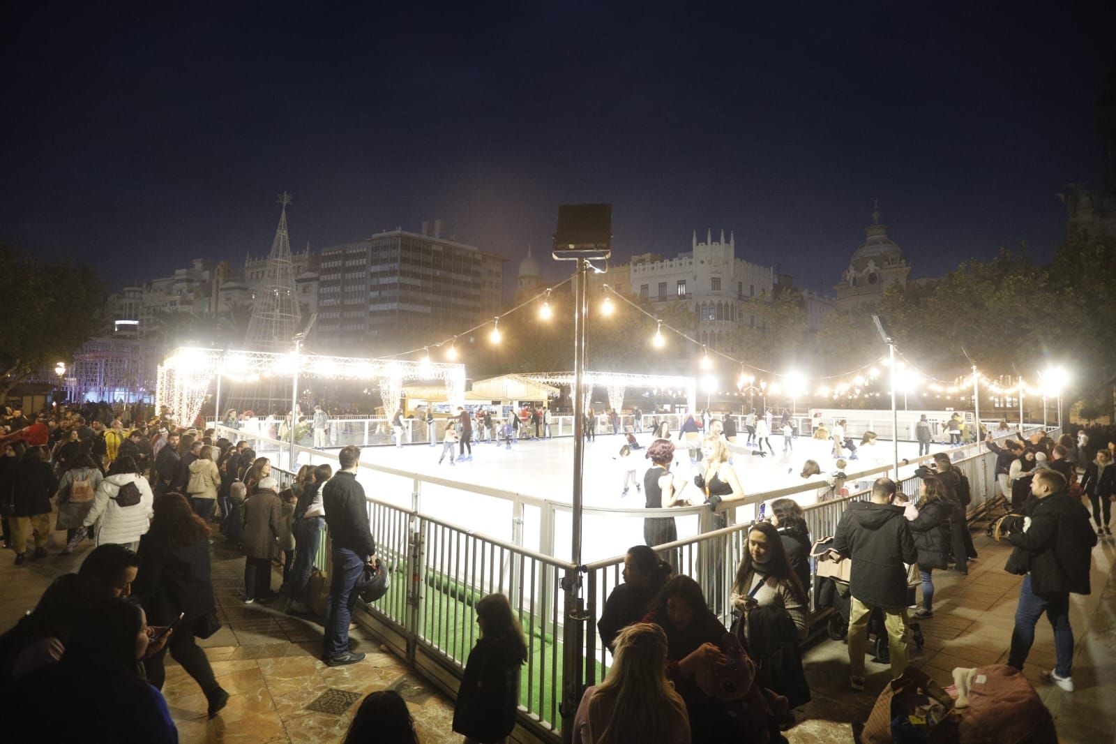 Ya huele a Navidad en el centro de València