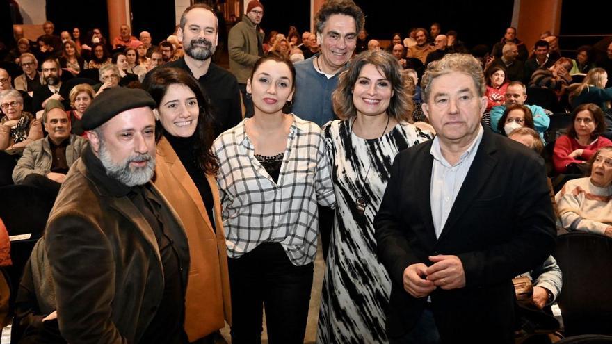 Alfonso Zarauza, Melania Cruz, Marta Lado, Ledicia Sola y Miguel Anxo Fernández Lores.   // RAFA VÁZQUEZ