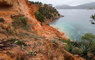 Sant Josep insta a Costas a revisar la seguridad de Cala d’Hort y es Bol Nou, además de Porroig