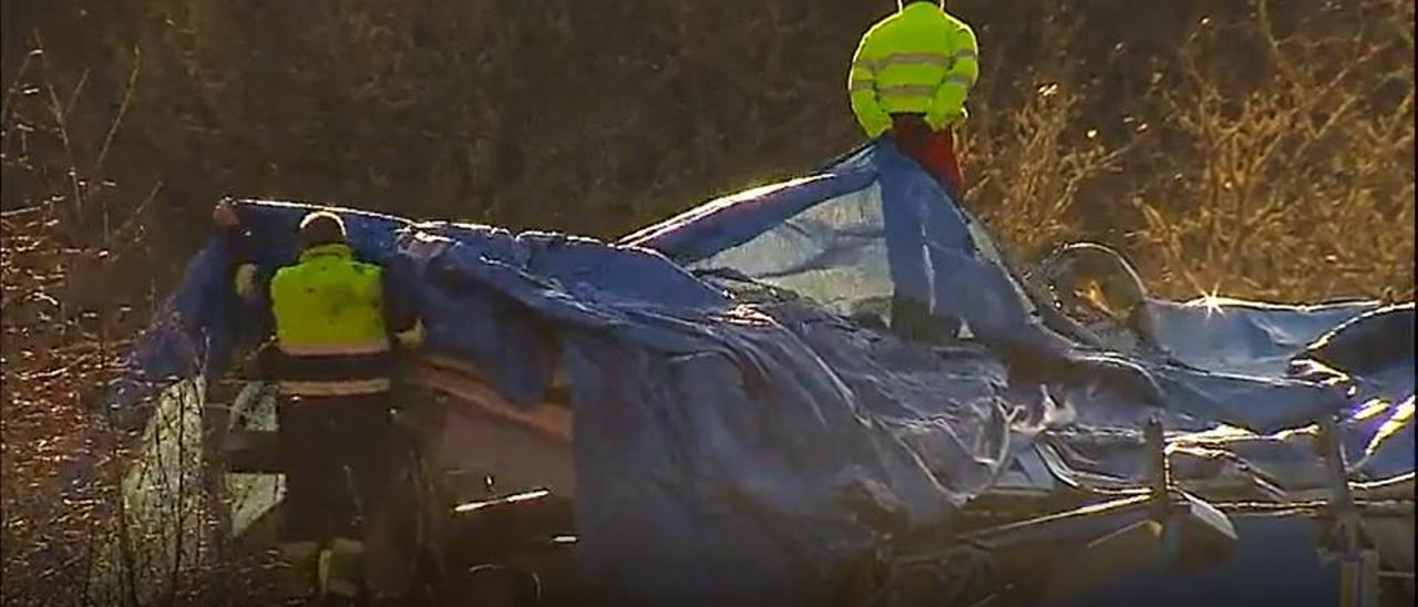 Así se produjo el accidente de autobús de Cerdedo, según la reconstrucción de la Guardia Civil.