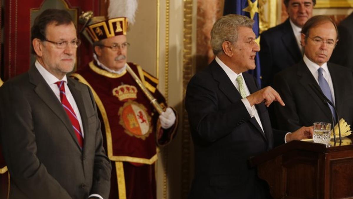 Jesús Posada, durante su discurso, escuchado por Mariano Rajoy.