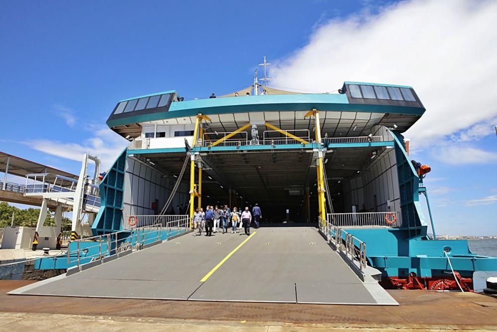 Die Fähre Eleanor Roosevelt de Baleària im Hafen von Palma