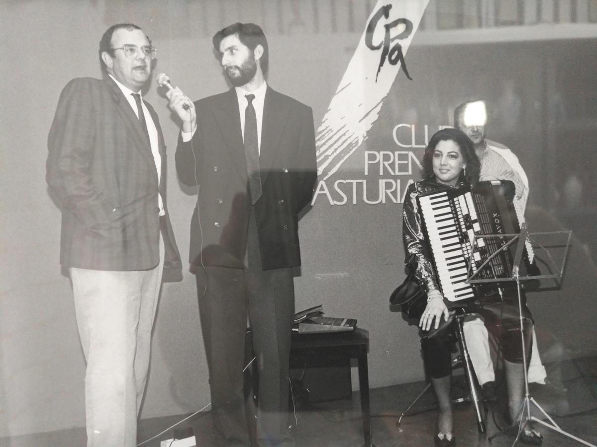 Con Antonio Masip y Florentino Alonso Piñón en una acto del Club Prensa Asturiana en una imagen de archivo.