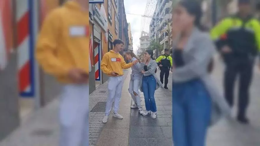 Reto viral de cultura general en jóvenes canarios