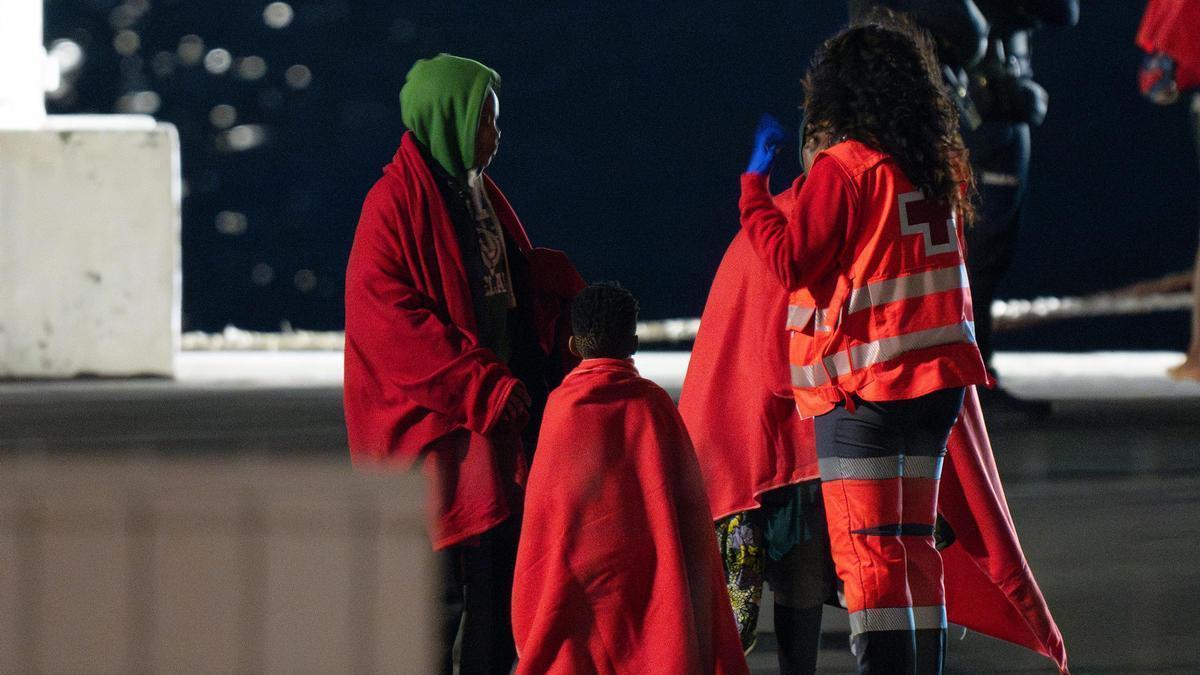Vario menores entre los migrantes rescatados en las costas de Lanzarote