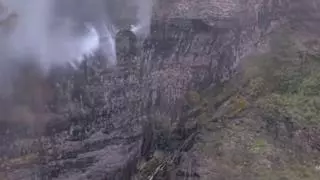 El viento provoca un fenómeno insólito en los chorros del Río Mundo: "El agua no caía hacia abajo"