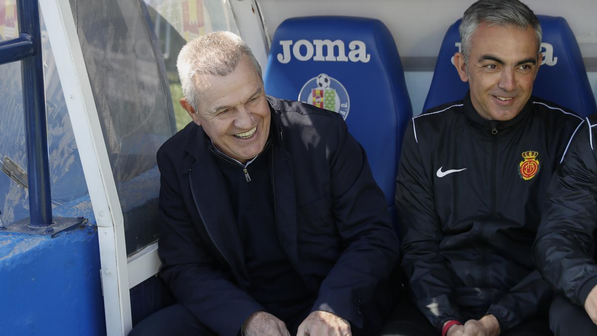 Aguirre, junto a segundo Toni Amor, en el Coliseum Alfonso Pérez.