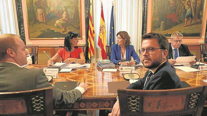 Hacienda pagará a Cataluña 1.459 millones de deuda en cuatro años