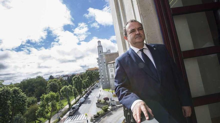 Isaac Pola, ayer, en la sede de la Consejería.