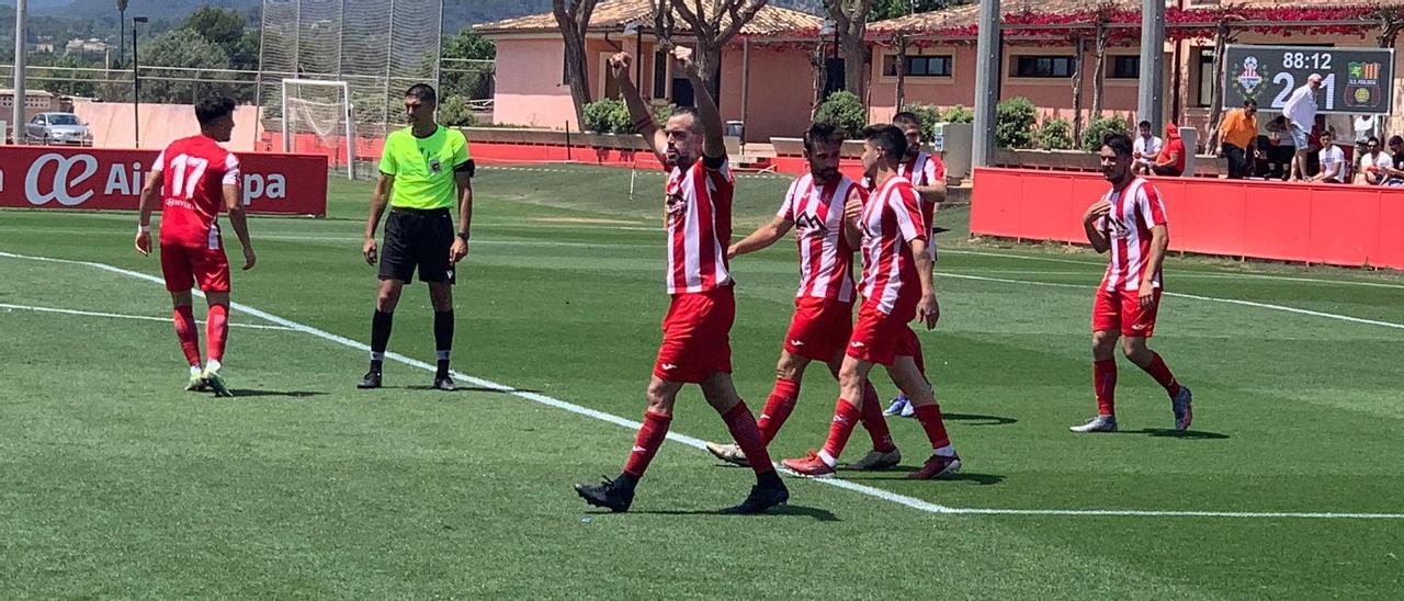 Nico Rubio celebra el 2-1, de penalti, en la final disputada en Son Bibiloni