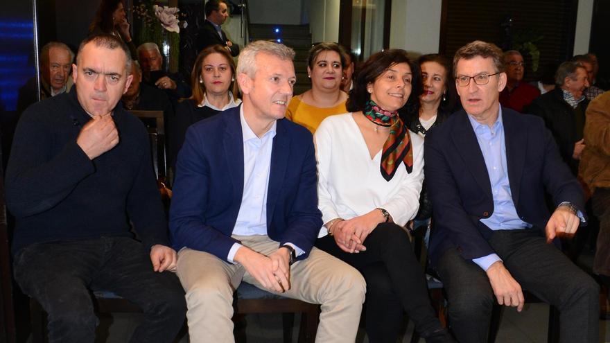 Alfonso Rueda y Núñez Feijóo en Bueu en la presentación de Elena Estévez como candidata a la Alcaldía en 2019.