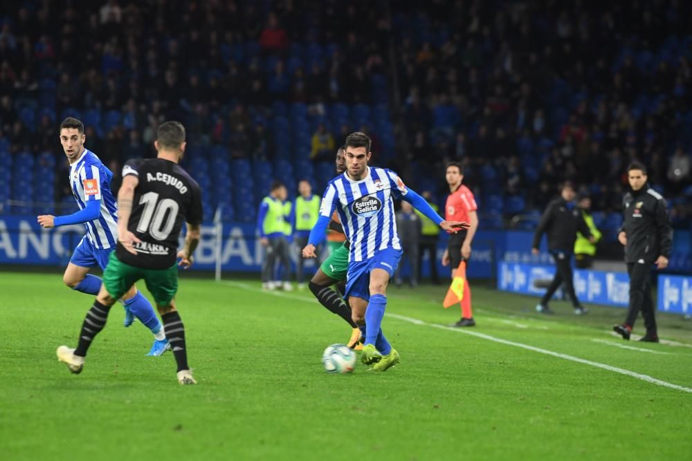 El Dépor doblega al Racing 2-1