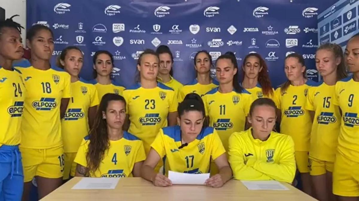 Captura de pantalla del video de las quince jugadoras del Alhama.