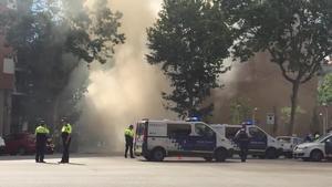 Incendi dun autobus al carrer de Lepant