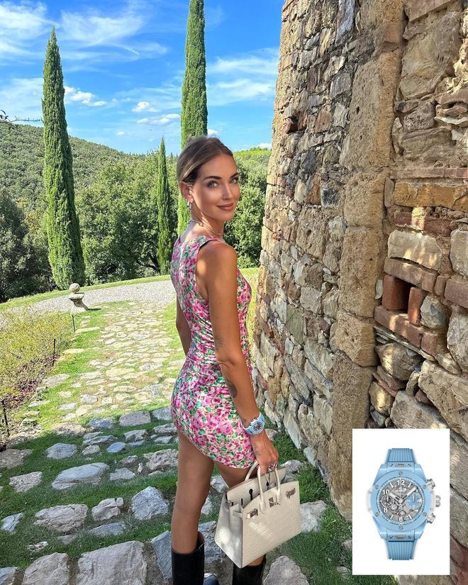 Chiara Ferragni con reloj Hublot azul