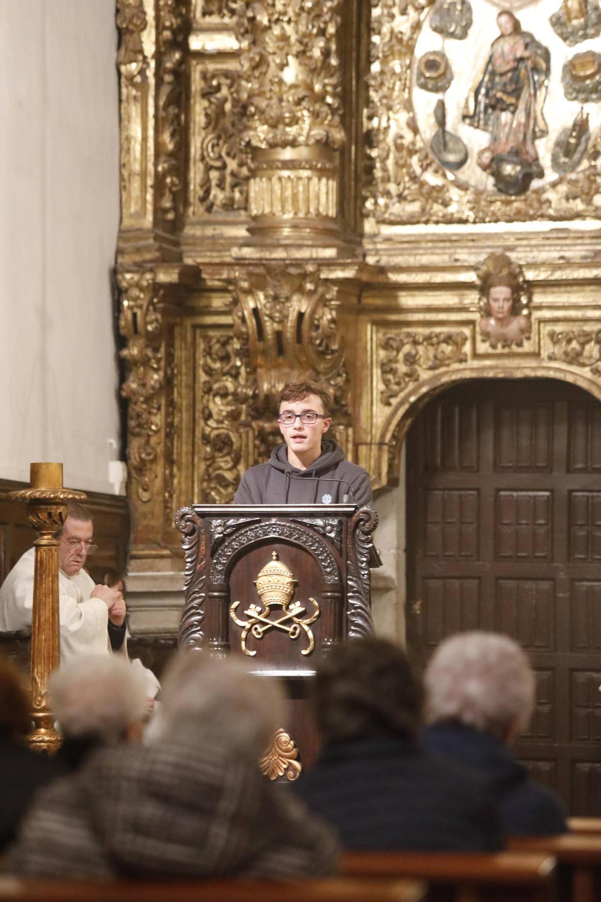 EN IMÁGENES: La primera misa del Socorro de Luanco